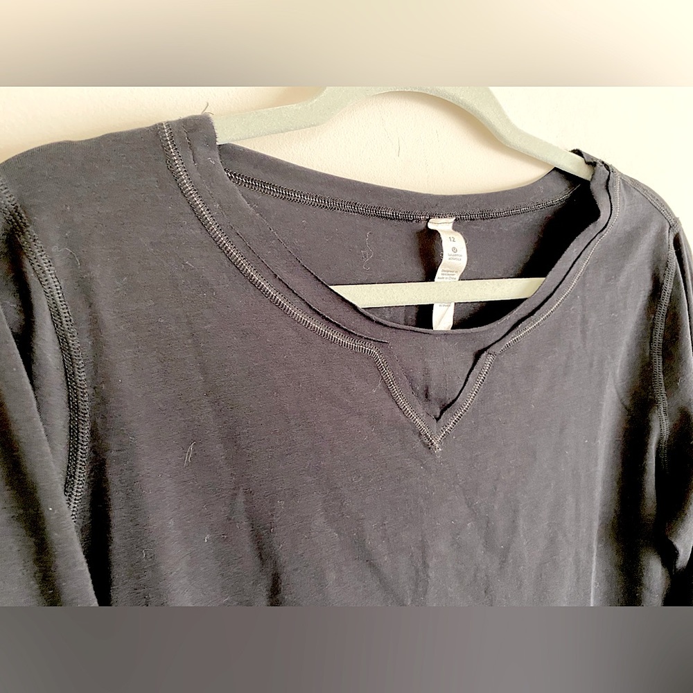 Nwot Lululemon Solid Black Long Sleeve Shirt With… - image 2